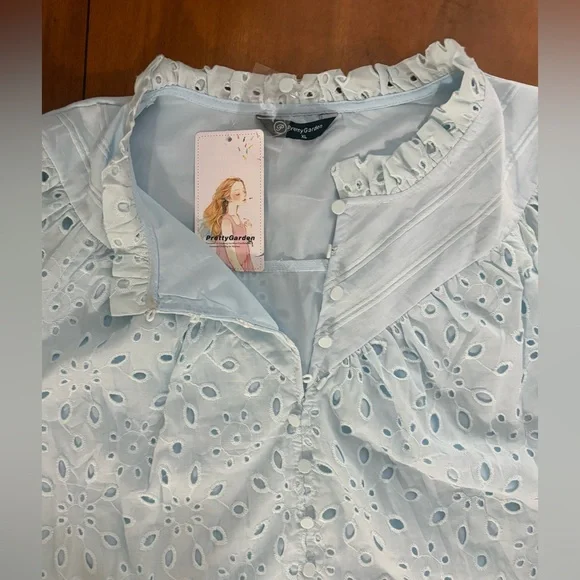 NWT Pretty Garden Eyelet Puff Sleeve Top • XL - Picture 10 of 12
